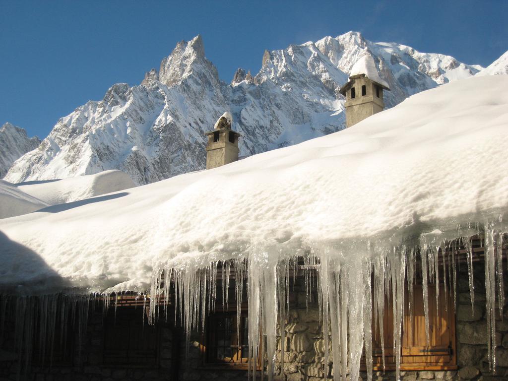 Hotel La Grange - Animal Chic Hotel Courmayeur Exterior foto