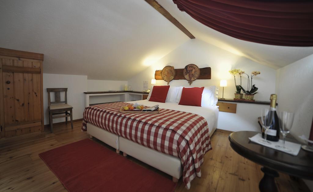 Hotel La Grange - Animal Chic Hotel Courmayeur Exterior foto